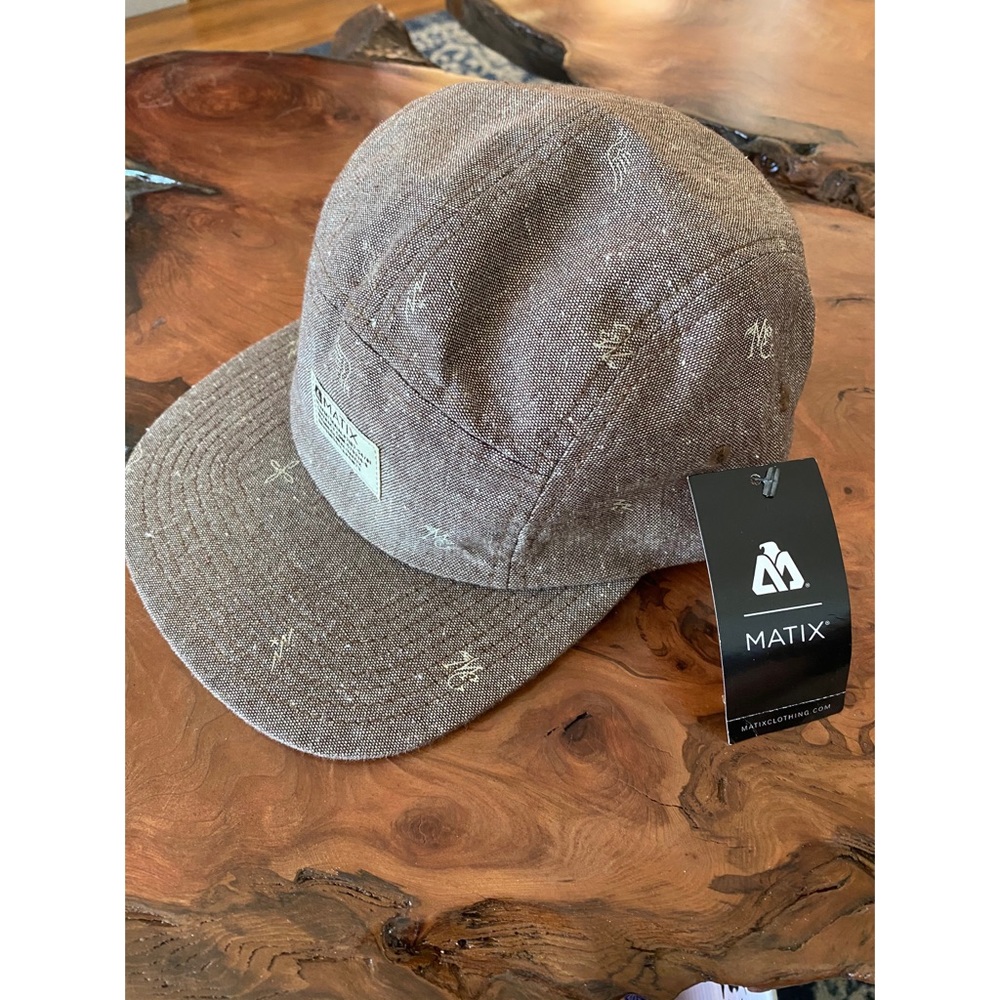 NWT- Men’s Matix Flight Hat, One Size